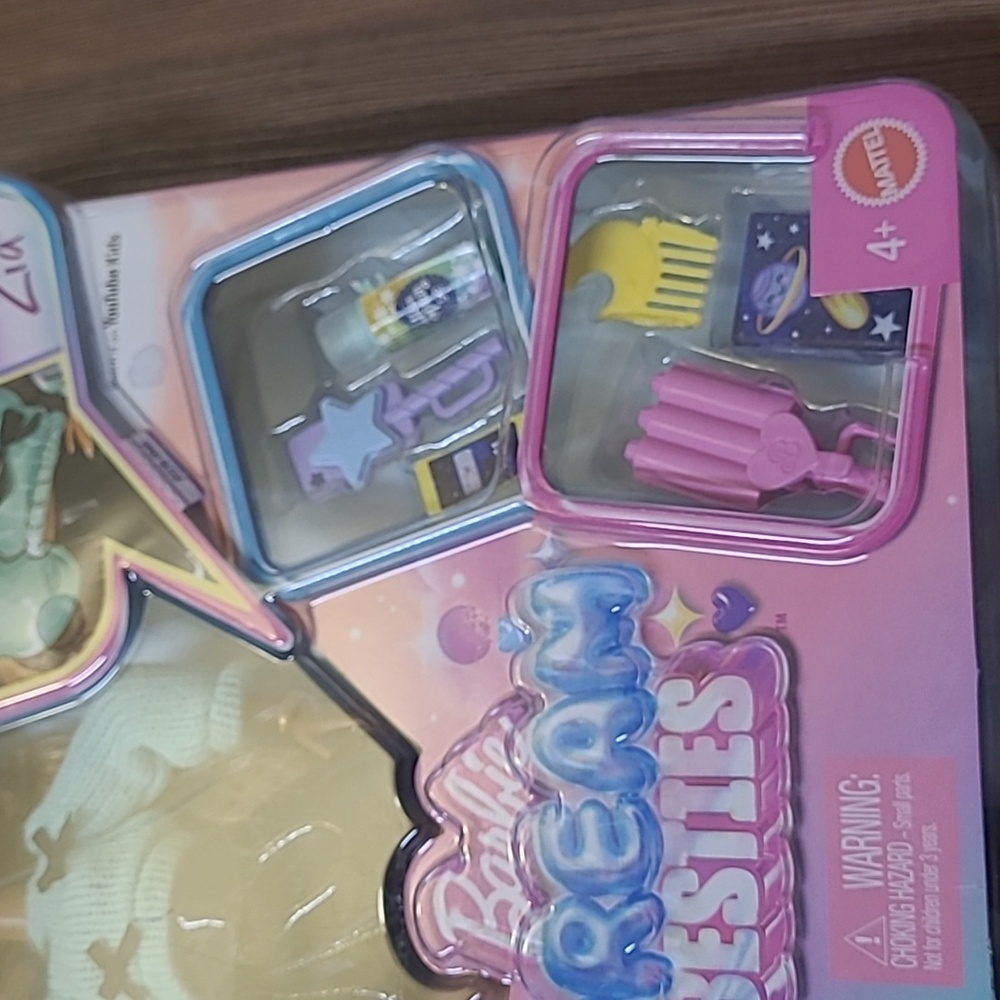 Mattel Barbie Dream Besties‎ Doll with Blue Sweater and Black Skirt new for girl - Picture 6 of 6